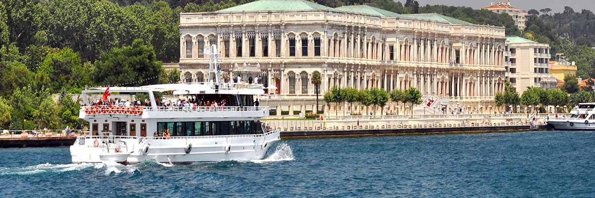 Istanbul Bosphorus Cruise Dolmabahce Palace and Asian Side